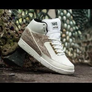 Nike Air Python Sail Sneakers
